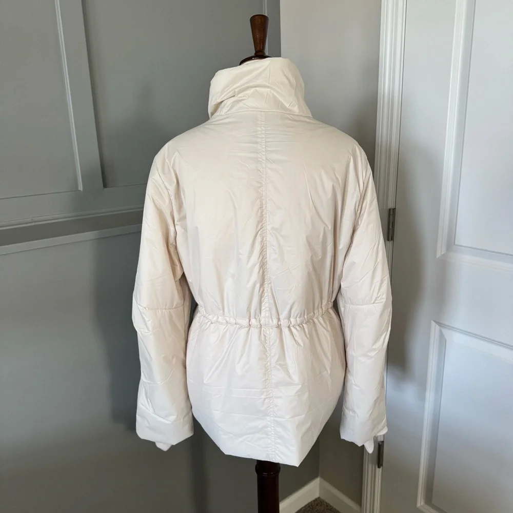 NWT! J. Crew Lightweight cinched-waist Signature Puffer Jacket - Color: Bone